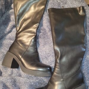 Black Women's Knee-High Block Heel Boots